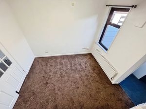 Dining Room- click for photo gallery